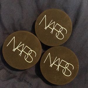 Nars soft velvet loose powder